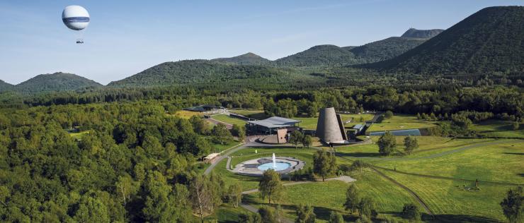 Camping Proche Vulcania Avec Piscine Couverte